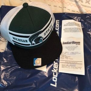 Nwt spartans snapback